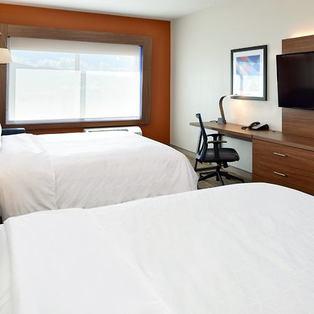 Holiday Inn Express & Suites - Elko By Ihg Екстер'єр фото