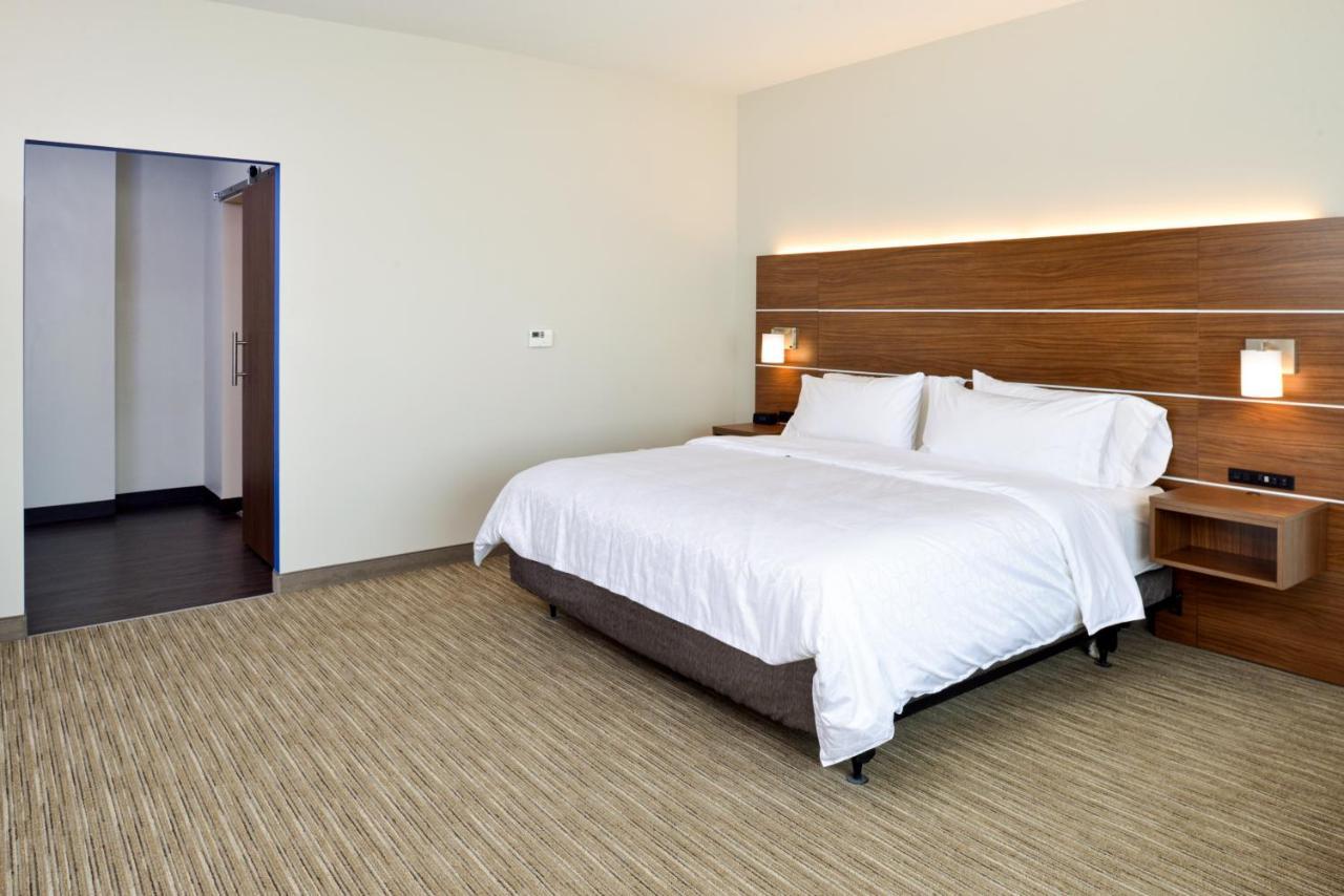 Holiday Inn Express & Suites - Elko By Ihg Екстер'єр фото