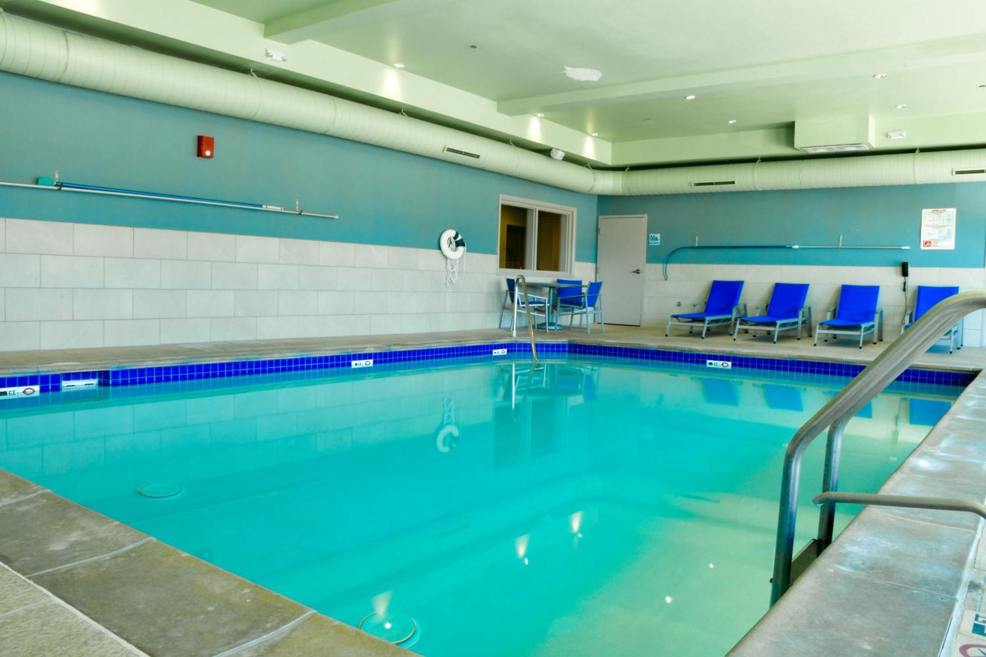 Holiday Inn Express & Suites - Elko By Ihg Екстер'єр фото