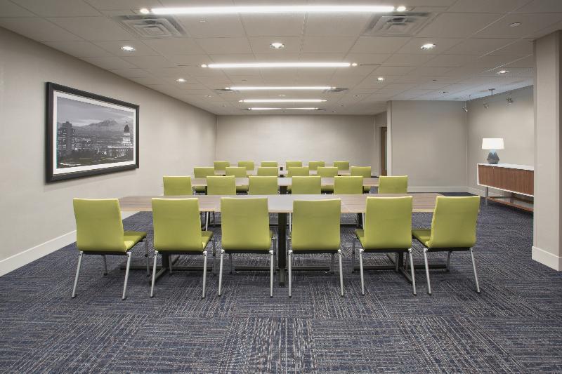 Holiday Inn Express & Suites - Elko By Ihg Екстер'єр фото